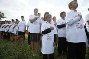 Children listen Anthem of Ukraine