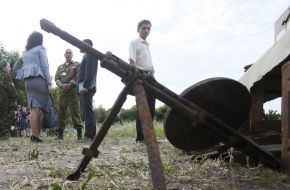 The exhibition of excavated items and weapons