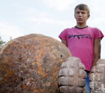 The exhibition of excavated items and weapons