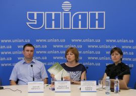 Sergey Vykhrist, Nataliya Andrusevich and Zoryana Mishchuk