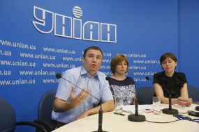 Sergey Vykhrist, Nataliya Andrusevich and Zoryana Mishchuk
