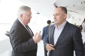 John Tefft and Viktor Pinchuk