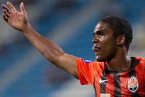 Douglas Costa