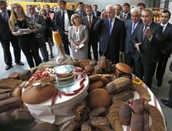 Александр Попов, Николай Азаров и Анатолий Присяжнюк