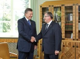 Viktor Yanukovych and Bronislav Komorovsky