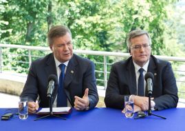 Viktor Yanukovych and Bronislav Komorovsky