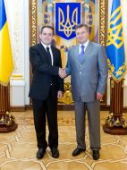 Hamish Neville Frances Cooper and Viktor Yanukovich