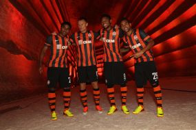 The presentation of a new form of FC "Shakhtar"