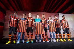The presentation of a new form of FC "Shakhtar"