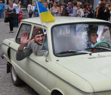 Учасники виставки "Запорожців"