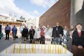 The participants of the consecration of the temple