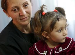 Мать с ребенком