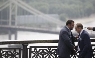 Сергей Арбузов и Артем Пшонка