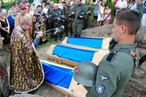 Перезахоронение останков воинов дивизии СС «Галичина»