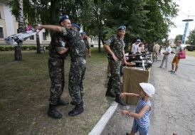 Військовослужбовці  95-ї окремої аеромобільної бригади