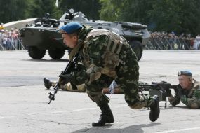 Військовослужбовці 95-ї окремої аеромобільної бригади