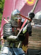 Участник шоу воссоздания средневековых рыцарских поединков