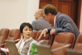 Yelena Lukash and Ravil Safiullin