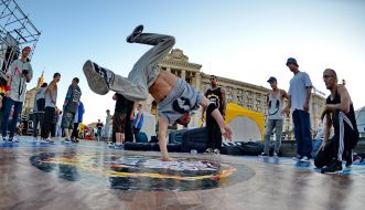 Чемпионат мира по брейкдансу Burn Battle School 2013