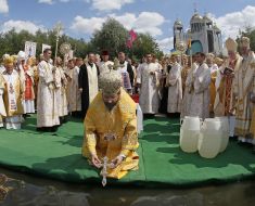 Освячення води на Дніпрі