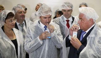 Aleksandr Popov and Anatoly Prysyazhnyuk