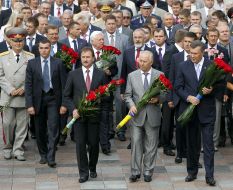 Возложение цветов к памятнику Тарасу Шевченко