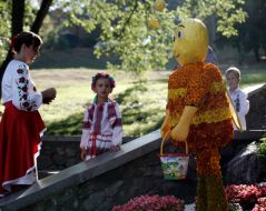 Exhibition of flowers "World Children's Dreams"