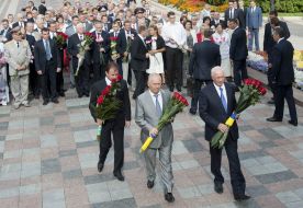 Владимир Рыбак, Александр Попов и Николай Азаров