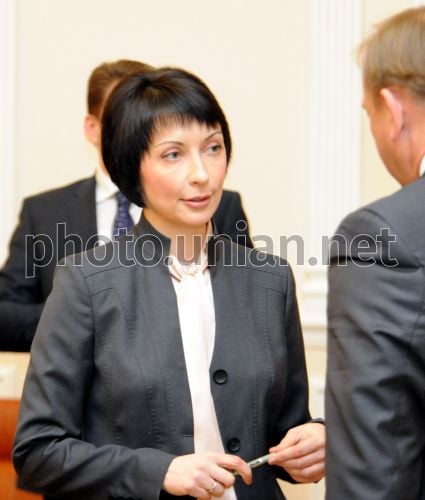 Елена Лукаш Голая