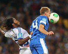 Dyemersi Mbokani and Yevgeny Cheberyachko