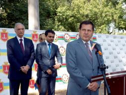 Polad Byulbyud oglu and Aleksey Kostusev