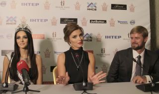 Olga Storozhenko and Aleksandra Nikolayenko