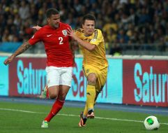 Yevgeniy Konoplyanka and Kyle Walker