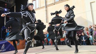 Celebrating 650 years of Armenian Street