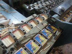 Manufacture of matches