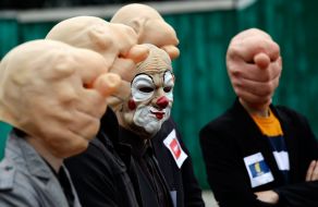 The members of the Movement of the Guy Fawkes in masks