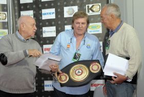 Михаил Завьялов, Мануэль Оливер Паоло и Гуалтиеро Бечетти