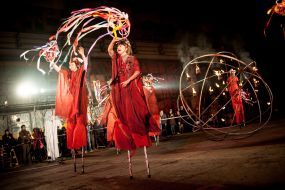 Перфоманс  LA PORTE D'OR