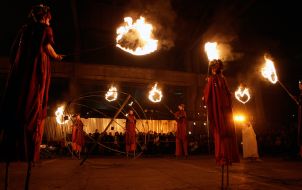 Перфоманс  LA PORTE D'OR