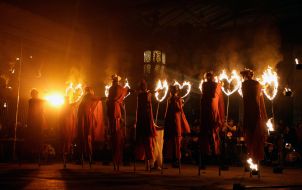 Перфоманс  LA PORTE D'OR