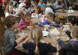 Діти в дитячому садку