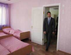 Александр Попов на открытии детского сада