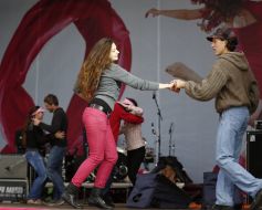 Participants of  "Salsa in rose" dancing marathon