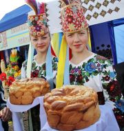 Girls in national costumes