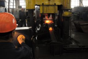 Employees are forging bearing rings
