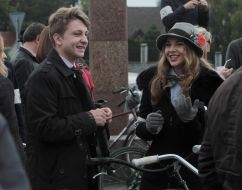 "Tweed Run" Autumn Bike Ride participants