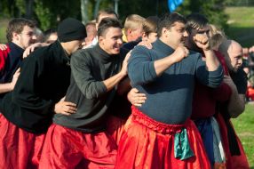 Racing "Bench on the bench"