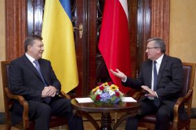 Viktor Yanukovych and Bronislaw Komorowski