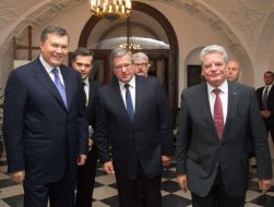 Viktor Yanukovych, Joachim Gauck and Bronislaw Komorowski