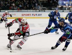 Игровой момент матча